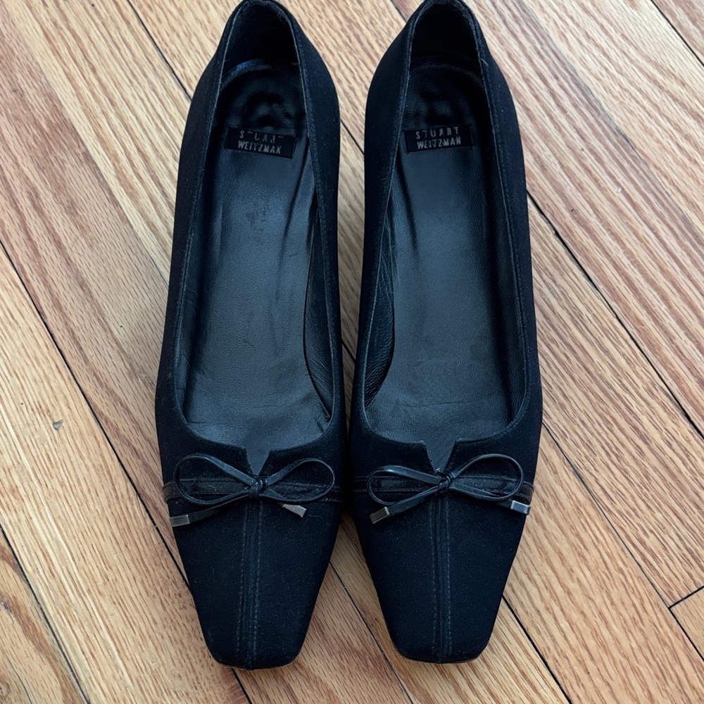 Stuart Weitzman Black Heels with Bow Accent 38.5